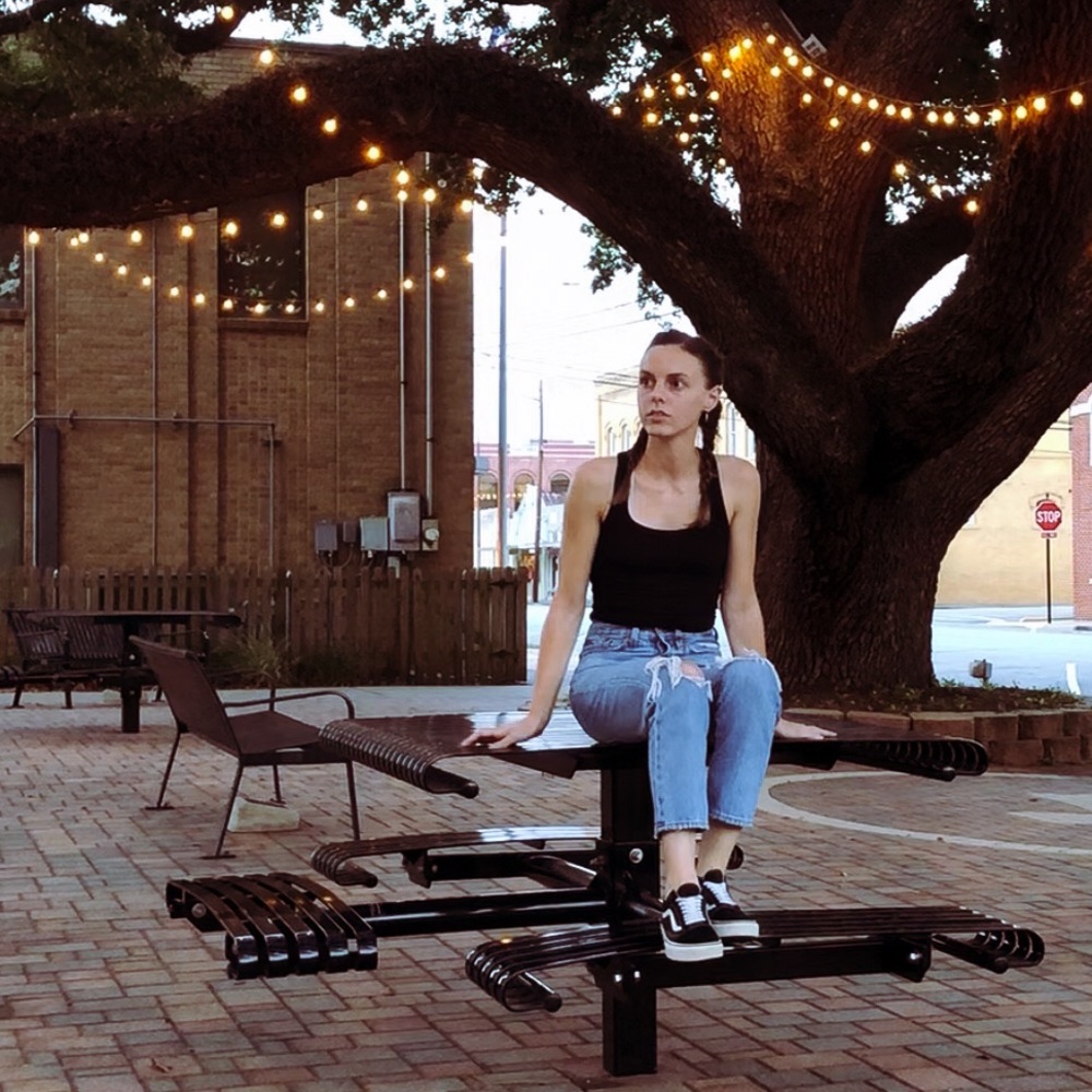 Meet your Posher, Alex